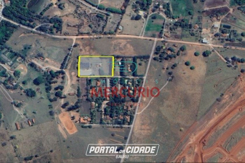 Ch&aacute;cara &agrave; venda - 827m&sup2; - Ch&aacute;caras Piratininga
