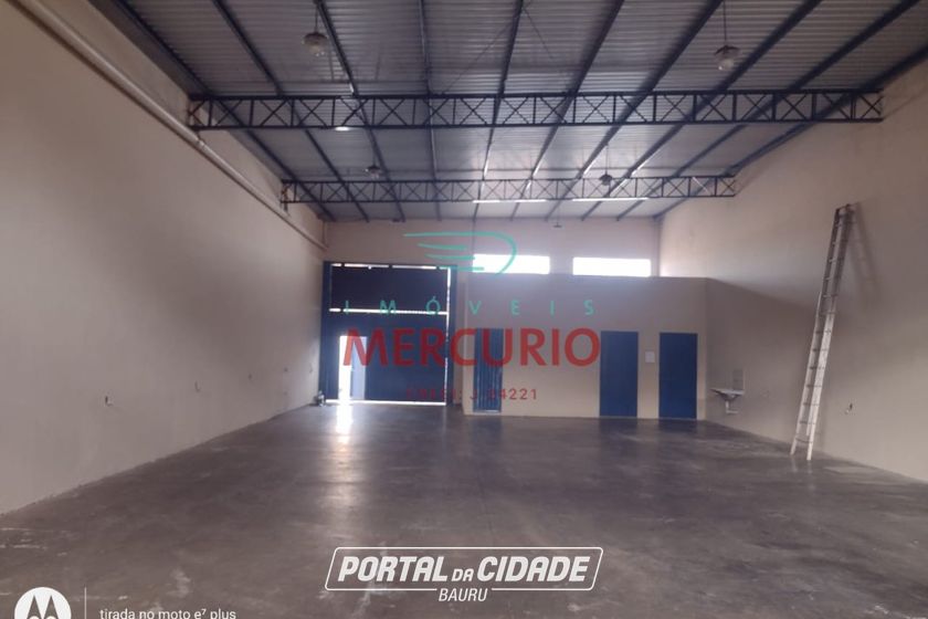 Sal&atilde;o Comercial para alugar - 275m&sup2; - Centro