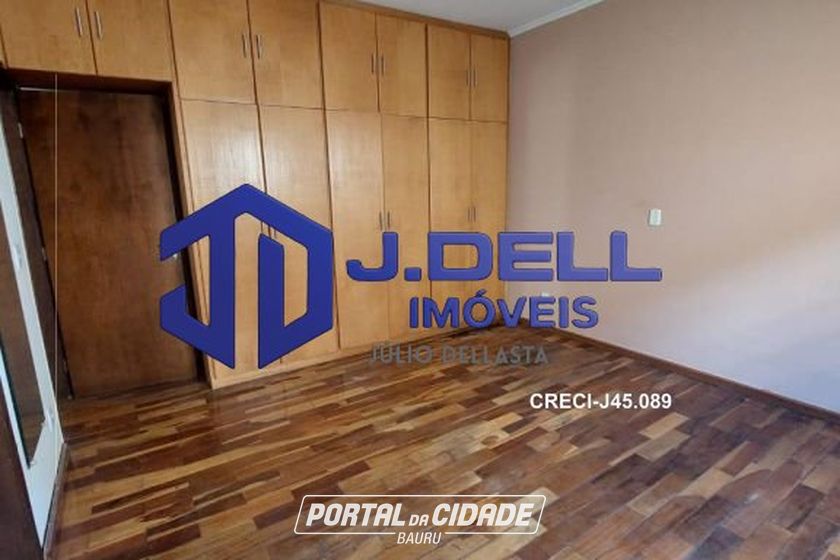 Casa &agrave; venda - 240m&sup2; - Jardim Terra Branca