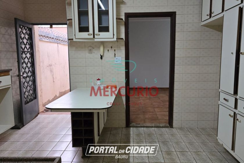 Casa &agrave; venda - 200m&sup2; - Vila Cordeiro