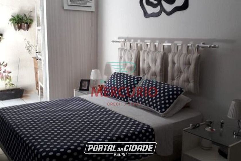 Casa &agrave; venda - 170m&sup2; - Vila Universit&aacute;ria