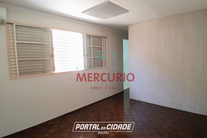 Casa &agrave; venda - 258m&sup2; - Centro