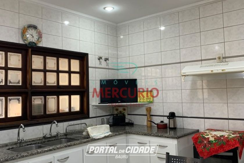 Casa &agrave; venda - 144m&sup2; - Centro