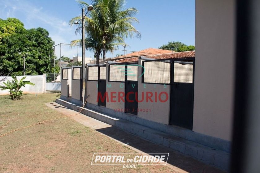 Casa &agrave; venda - 952m&sup2; - Jardim Shangri-L&aacute;