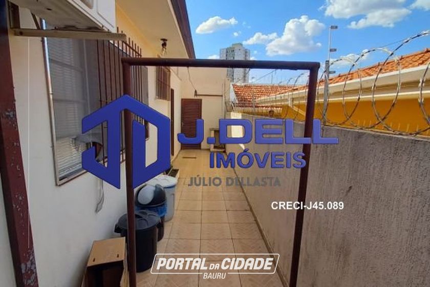 Casa &agrave; venda - 538m&sup2; - Vila Guedes de Azevedo