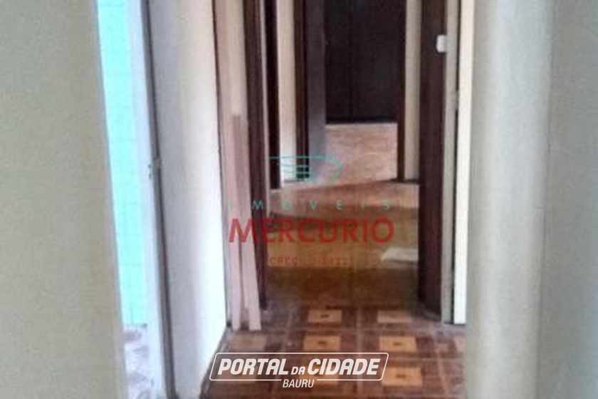 Casa &agrave; venda - 242m&sup2; - Vila Cardia