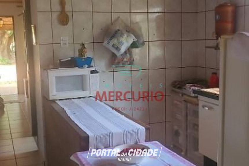 S&iacute;tio &agrave; venda - 180m&sup2; - Centro