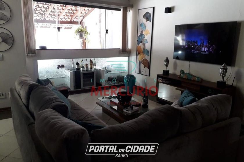 Casa &agrave; venda - 170m&sup2; - Vila Universit&aacute;ria