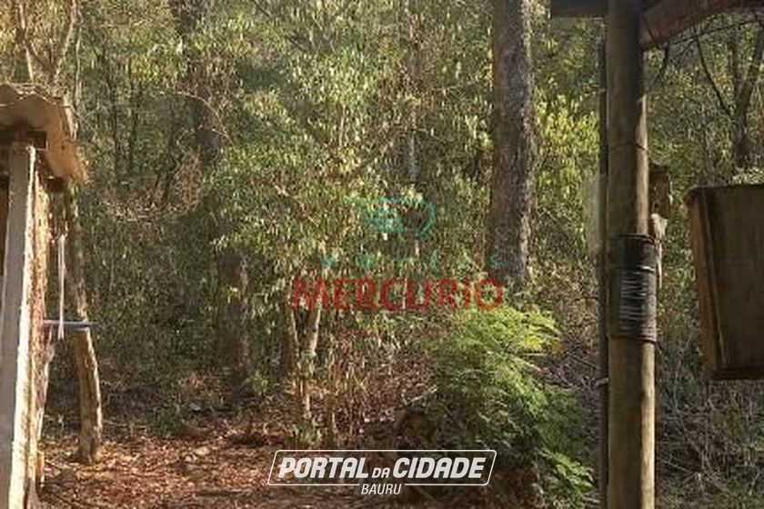 Ch&aacute;cara &agrave; venda - 100m&sup2; - &Aacute;rea Rural de Agudos