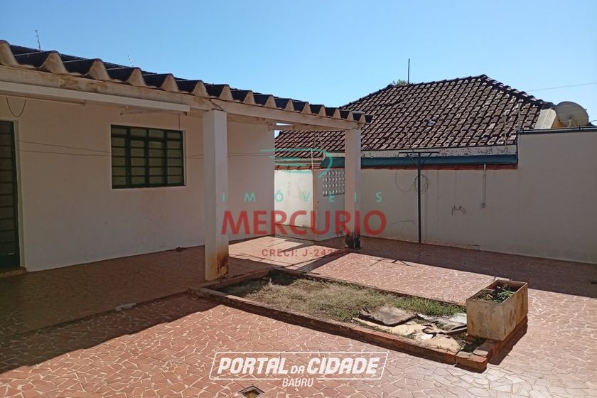 Casa &agrave; venda - 301m&sup2; - Centro