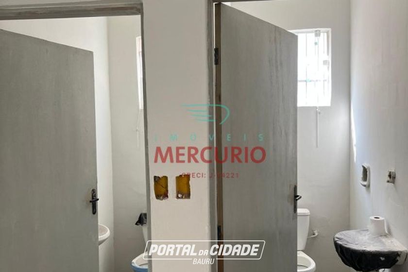 Casa &agrave; venda - 400m&sup2; - Centro