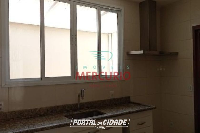 Casa &agrave; venda - 180m&sup2; - Vila Altin&oacute;polis