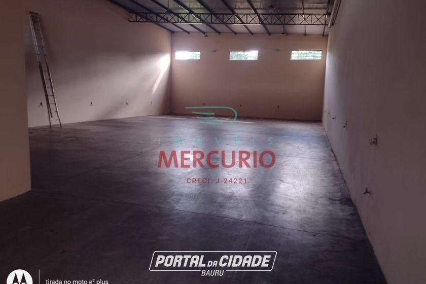 Sal&atilde;o Comercial para alugar - 275m&sup2; - Centro