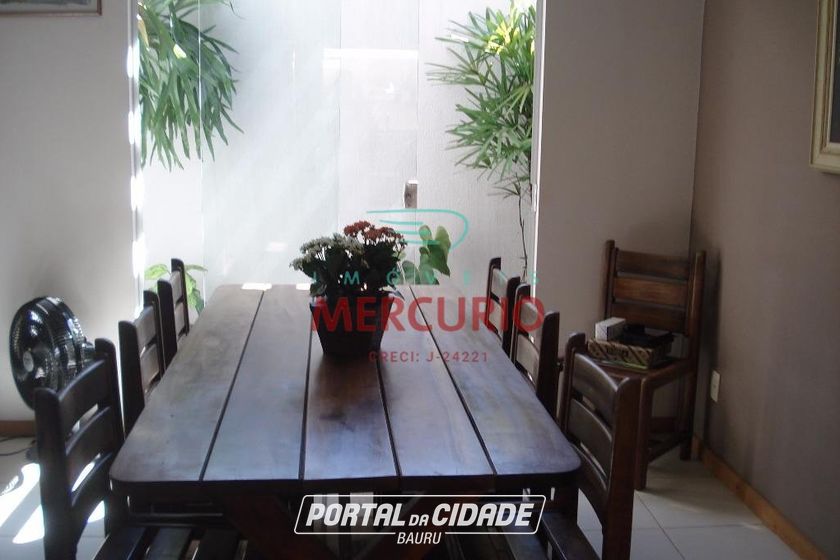 Casa &agrave; venda - 197m&sup2; - Vila Pac&iacute;fico II