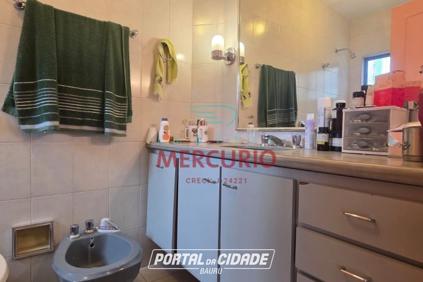 Sobrado &agrave; venda - 243m&sup2; - Vila Altin&oacute;polis