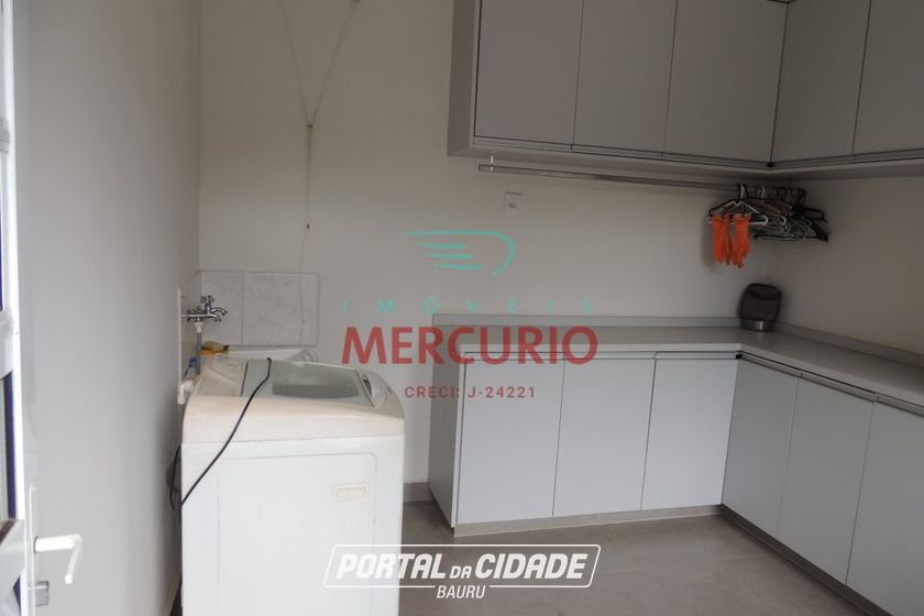 Casa &agrave; venda - 296m&sup2; - Jardim Terra Branca