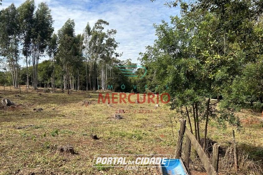 Ch&aacute;cara &agrave; venda - 719m&sup2; - Ch&aacute;caras Bauruenses