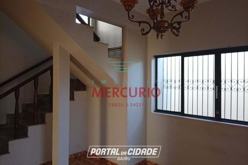 Casa &agrave; venda - 301m&sup2; - Centro