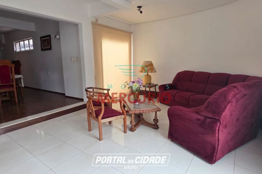 Sobrado &agrave; venda - 243m&sup2; - Vila Altin&oacute;polis