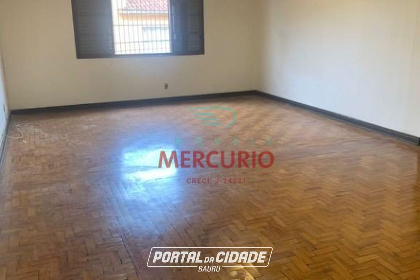 Casa para alugar - 200m&sup2; - Centro