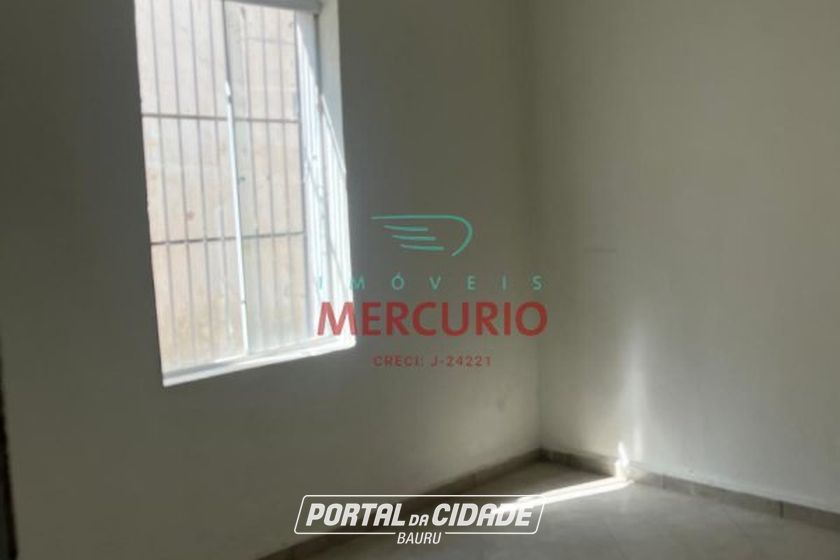 Casa &agrave; venda - 400m&sup2; - Centro