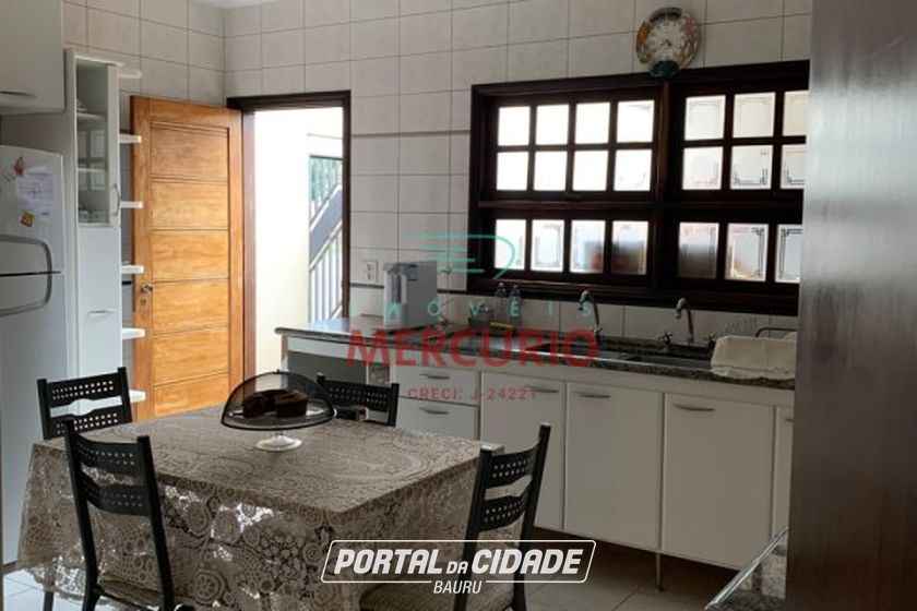 Casa &agrave; venda - 144m&sup2; - Centro