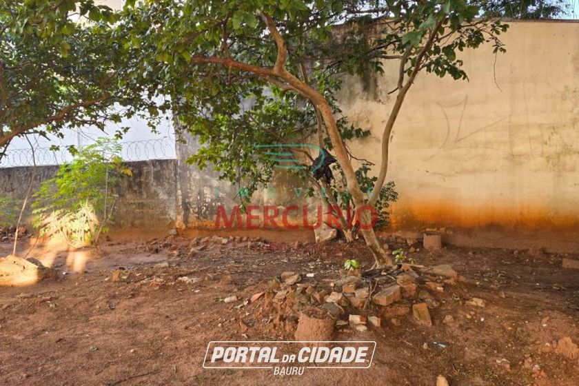 Terreno &agrave; venda - 592m&sup2; - Vila Nova Cidade Universit&aacute;ria