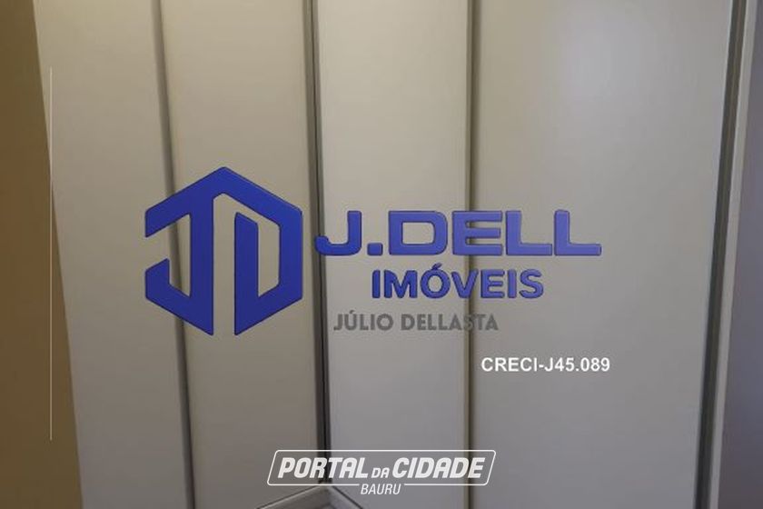 Casa &agrave; venda - 300m&sup2; - Centro