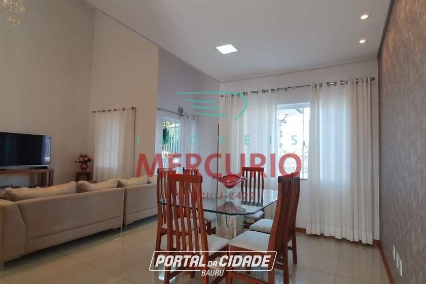 Casa &agrave; venda - 311m&sup2; - Centro