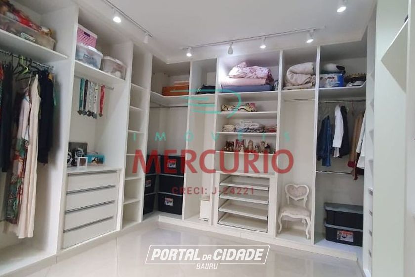 Casa &agrave; venda - 294m&sup2; - Centro