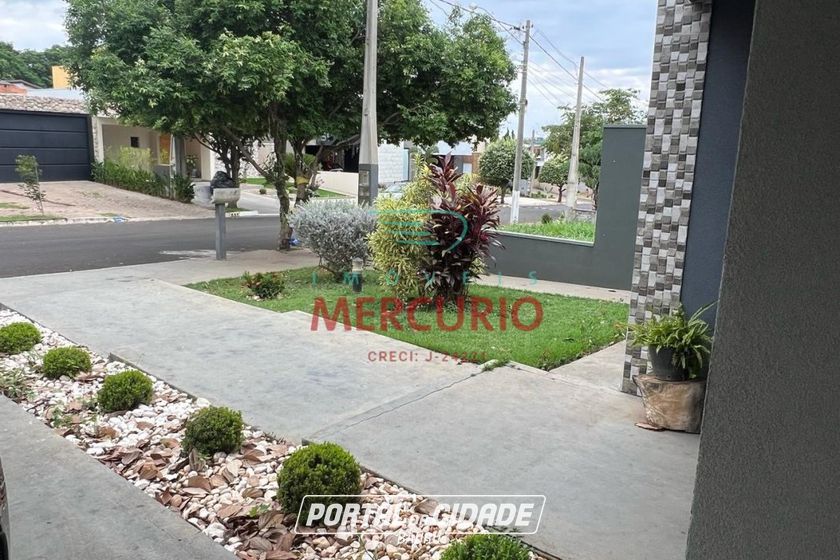 Casa &agrave; venda - 248m&sup2; - Condom&iacute;nio Vale Florido 2