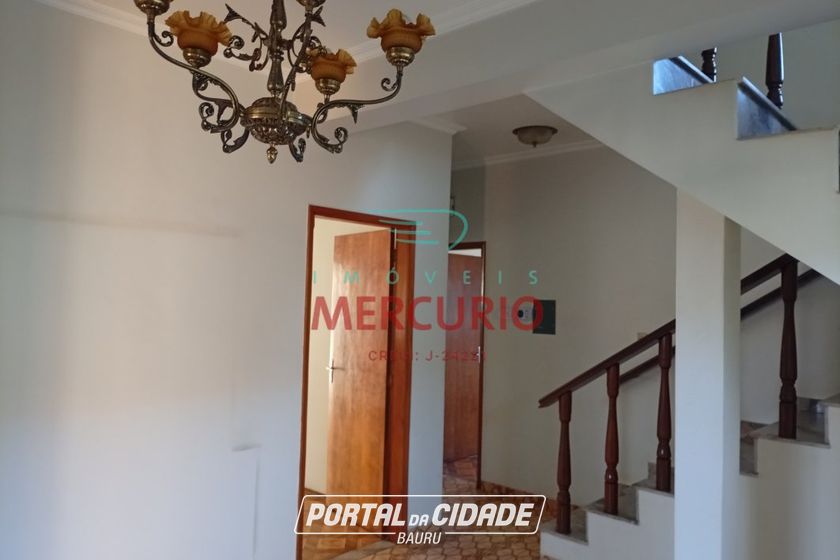 Casa &agrave; venda - 301m&sup2; - Centro