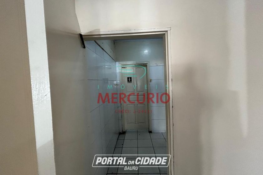 Sal&atilde;o Comercial para alugar - 135m&sup2; - Vila Mesquita