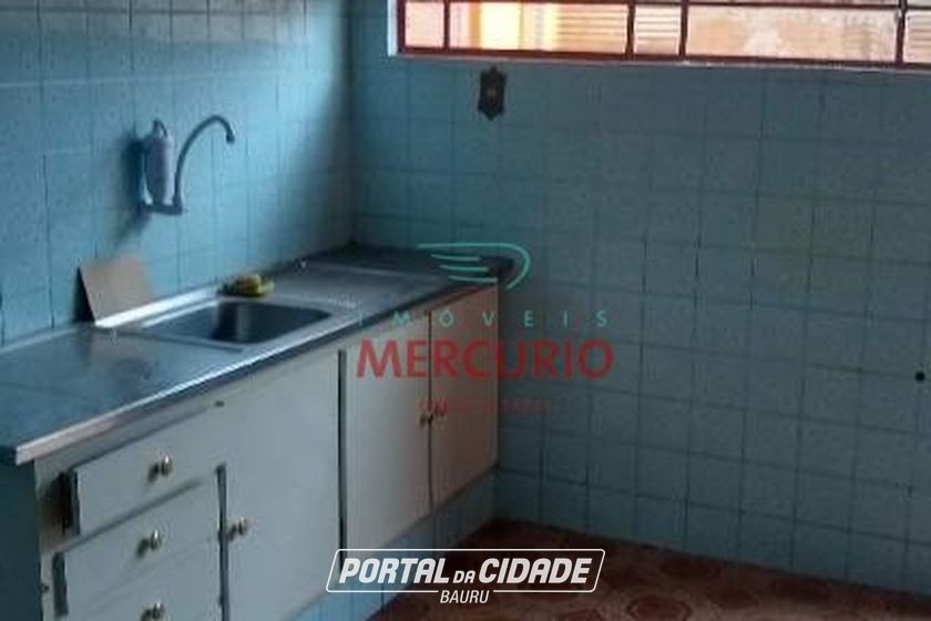 Casa &agrave; venda - 242m&sup2; - Vila Cardia