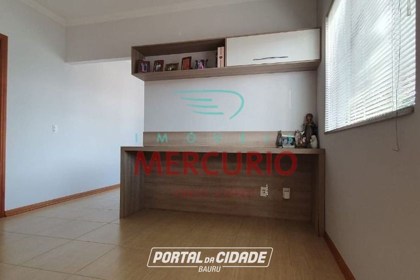 Casa &agrave; venda - 311m&sup2; - Centro