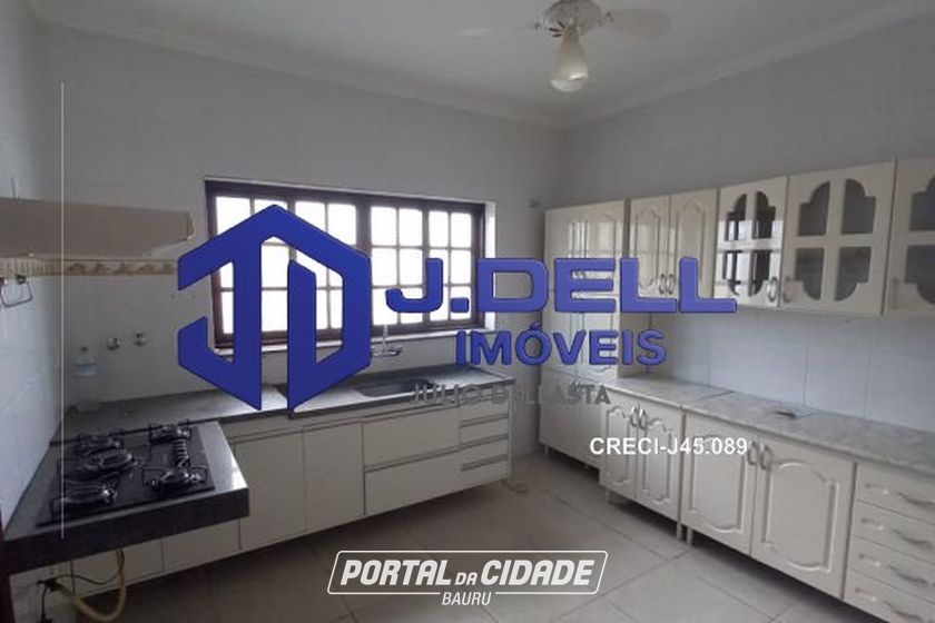Casa &agrave; venda - 200m&sup2; - Vila Camargo