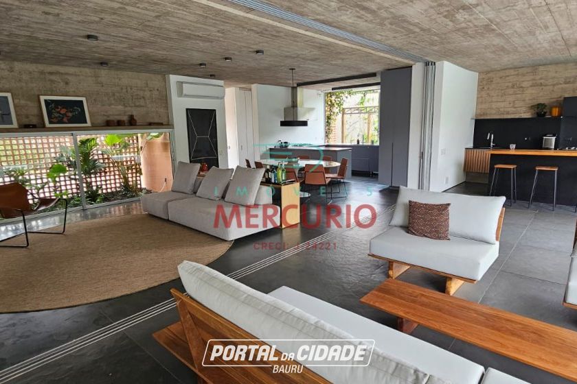 Casa &agrave; venda - 316m&sup2; - Jardim Shangri-L&aacute;