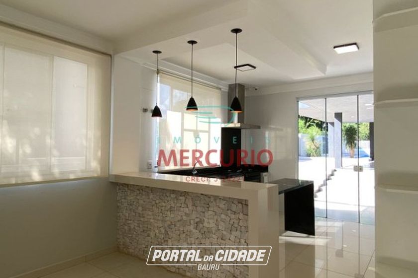 Casa &agrave; venda - 320m&sup2; - Ch&aacute;caras Bauruenses