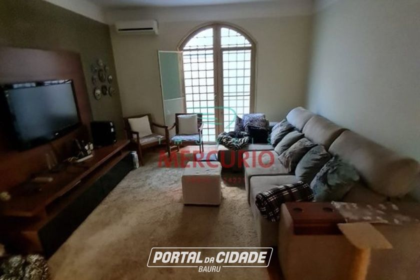 Casa &agrave; venda - 210m&sup2; - Vila Nova Cidade Universit&aacute;ria