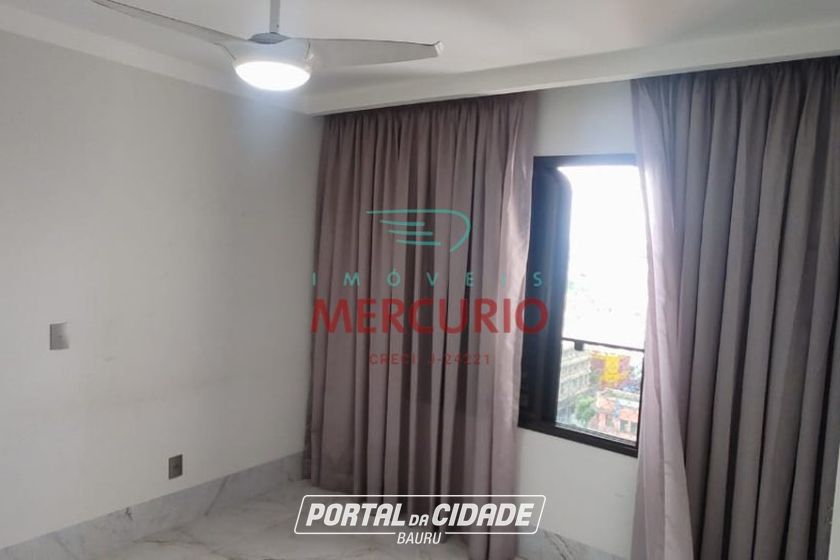 Apartamento &agrave; venda - 220m&sup2; - Centro