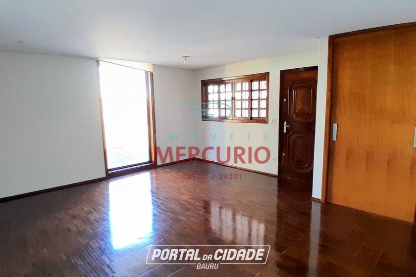 Casa &agrave; venda - 258m&sup2; - Centro