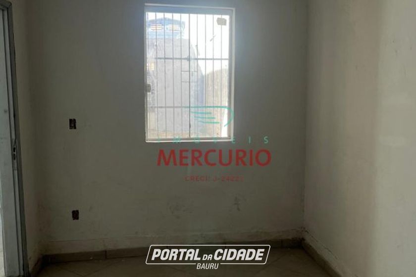 Casa &agrave; venda - 400m&sup2; - Centro
