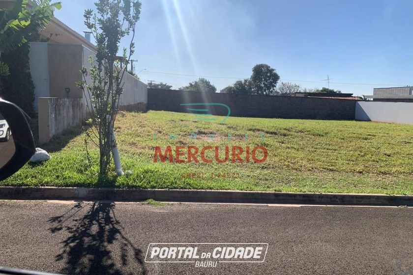 Terreno &agrave; venda - 525m&sup2; - Vila Mesquita