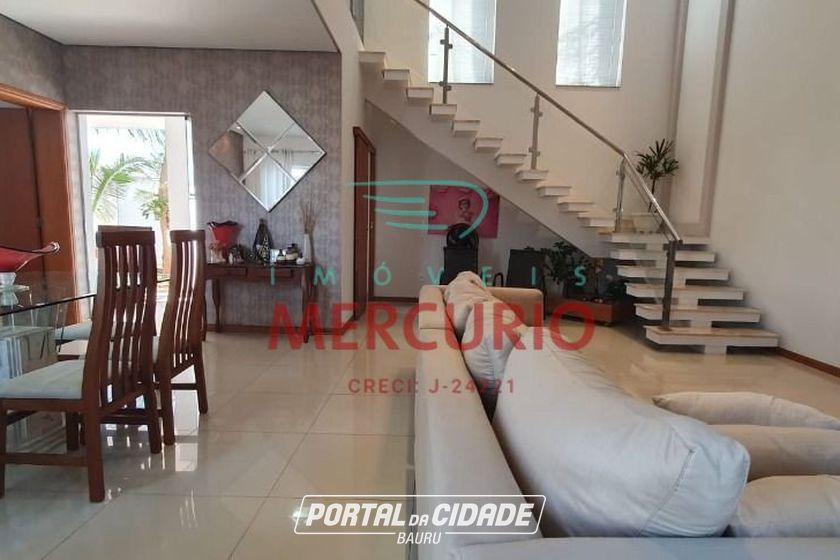 Casa &agrave; venda - 311m&sup2; - Centro
