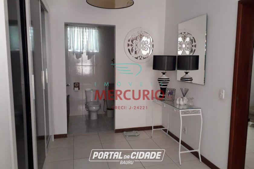 Casa &agrave; venda - 170m&sup2; - Vila Universit&aacute;ria