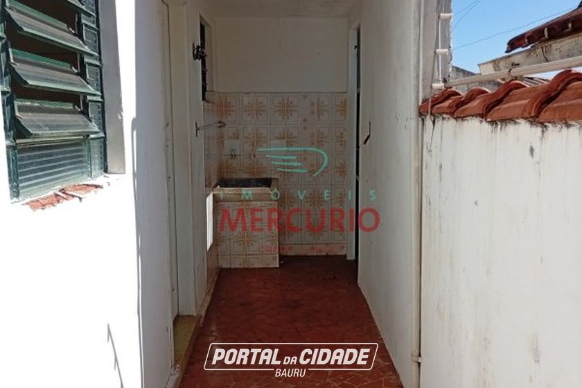 Casa &agrave; venda - 301m&sup2; - Centro