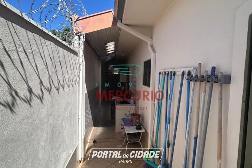 Casa para alugar - 211m&sup2; - Jardim Petr&oacute;polis