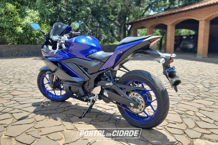 YAMAHA YZF