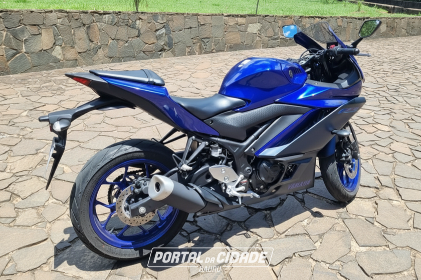 YAMAHA YZF