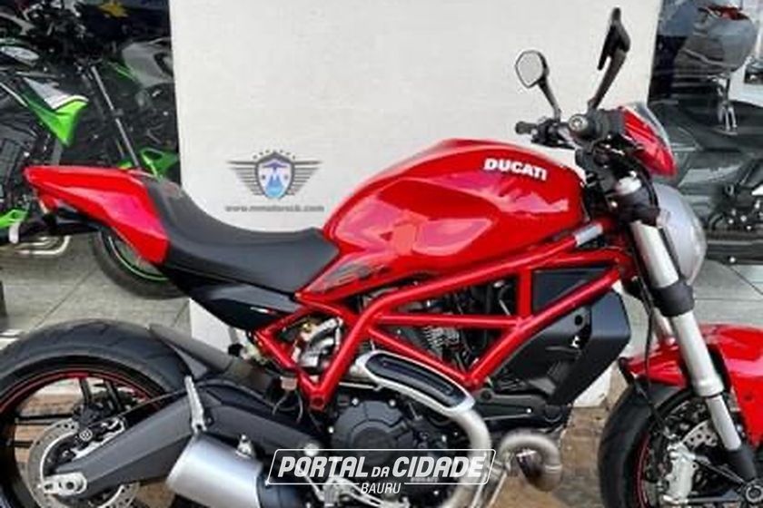 DUCATI MONSTER